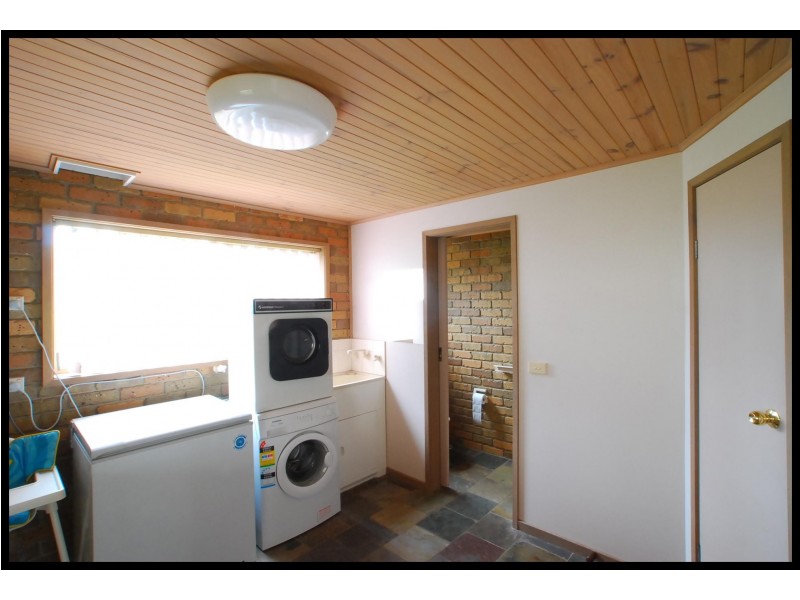 50 Victoria Parade, Loch Sport VIC 3851