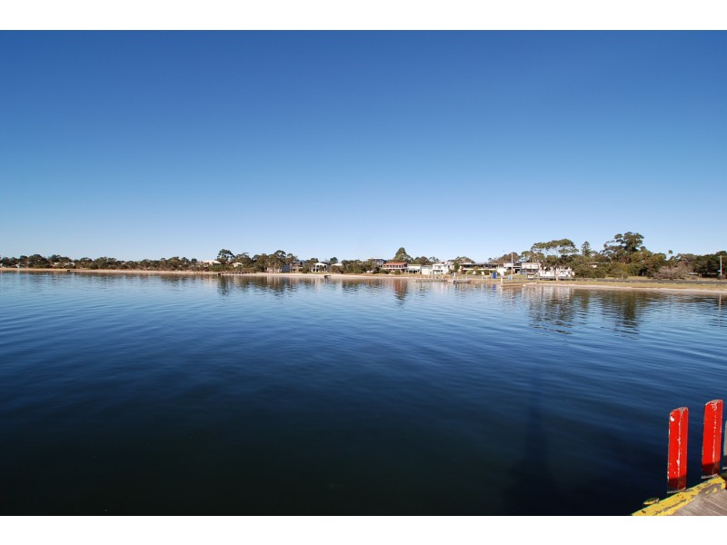 50 Victoria Parade, Loch Sport VIC 3851