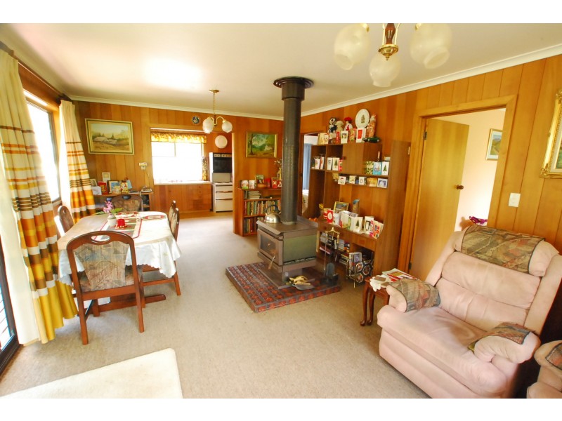 78 Wattle Grove, Loch Sport VIC 3851