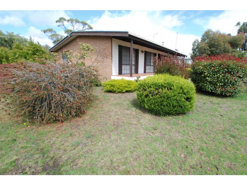37 Governement Road, Loch Sport VIC 3851