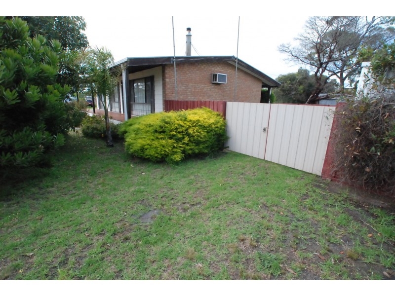 37 Governement Road, Loch Sport VIC 3851