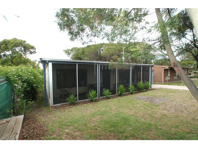 44 National Park Road, Loch Sport VIC 3851