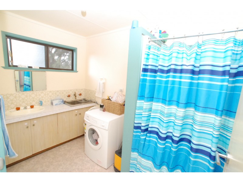 44 National Park Road, Loch Sport VIC 3851