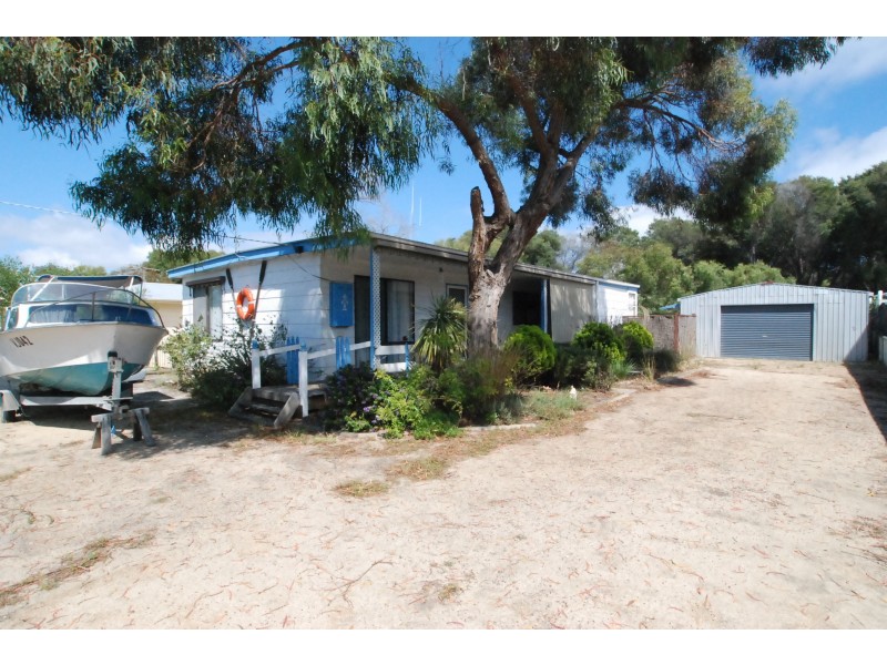 119 National Park Road, Loch Sport VIC 3851