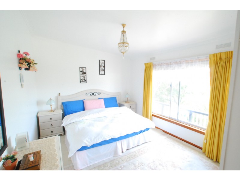 327 National Park Road, Loch Sport VIC 3851