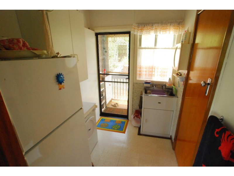 327 National Park Road, Loch Sport VIC 3851