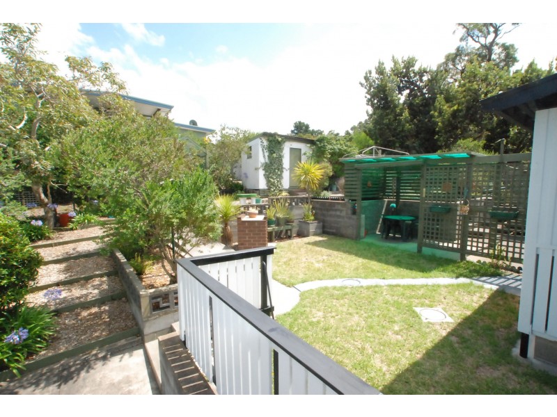 327 National Park Road, Loch Sport VIC 3851