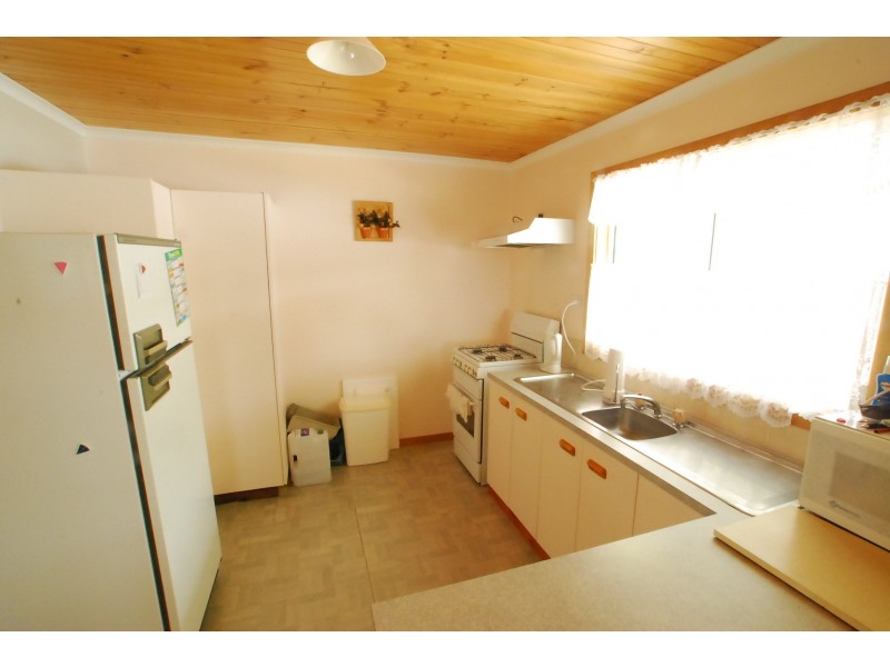 31 Davies Street, Loch Sport VIC 3851