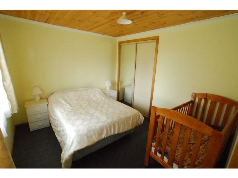 31 Davies Street, Loch Sport VIC 3851
