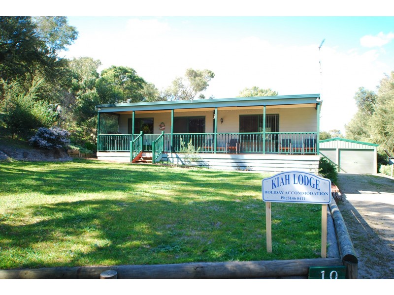 10 Bluff Drive, Loch Sport VIC 3851