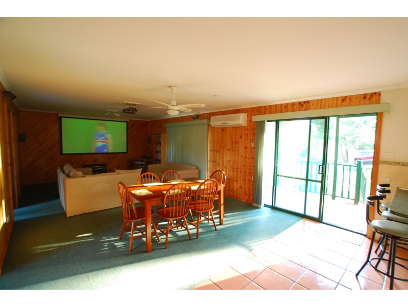 10 Bluff Drive, Loch Sport VIC 3851