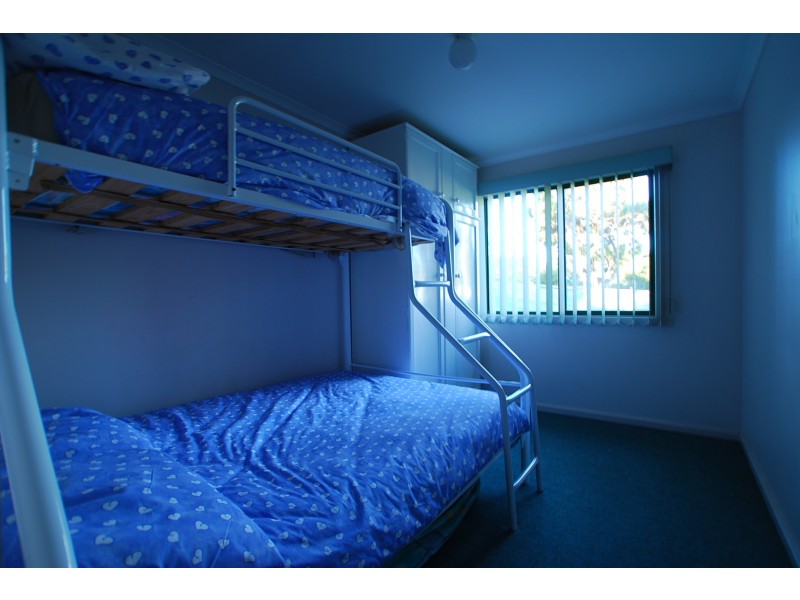 10 Bluff Drive, Loch Sport VIC 3851