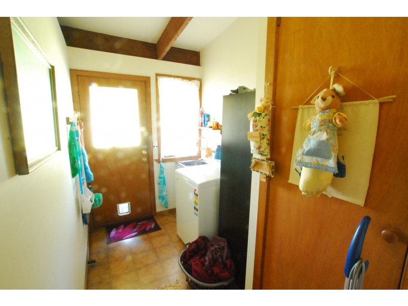 18 Bernadette Avenue, Loch Sport VIC 3851