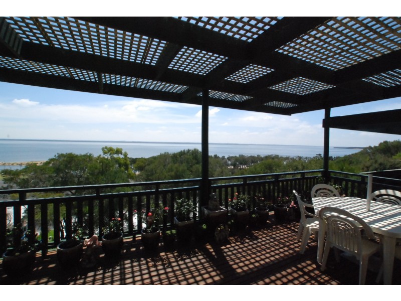 169-171 National Park Road, Loch Sport VIC 3851