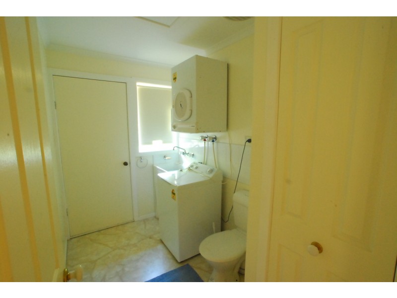 10 Cove Street, Loch Sport VIC 3851