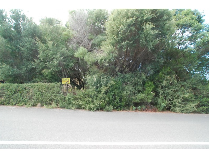 410 National Park Road, Loch Sport VIC 3851