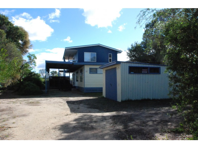 39 Pelican Street, Loch Sport VIC 3851