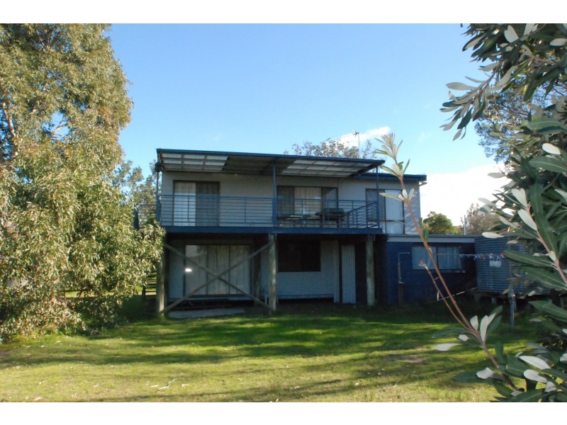9 Simon Court, Loch Sport VIC 3851