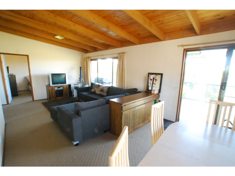 9 Simon Court, Loch Sport VIC 3851