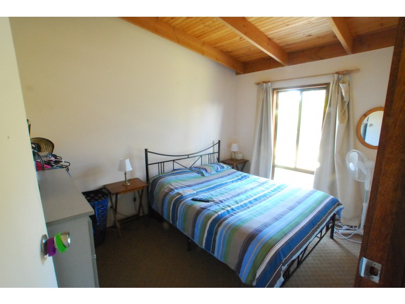 9 Simon Court, Loch Sport VIC 3851