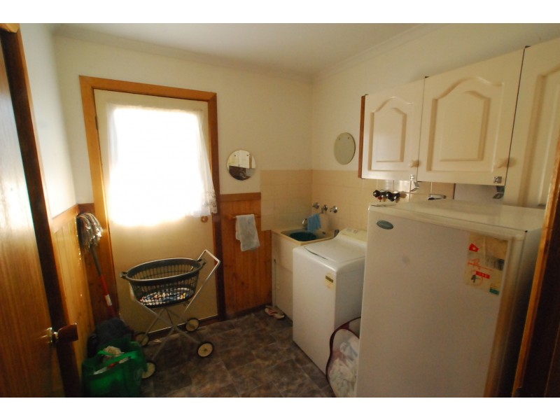 1 Cove Street, Loch Sport VIC 3851