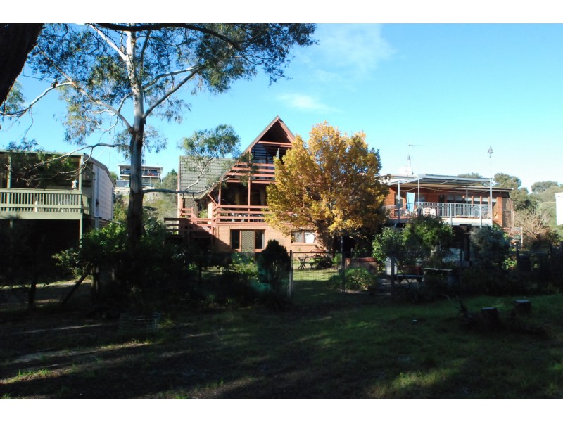 42 Seagull Drive, Loch Sport VIC 3851