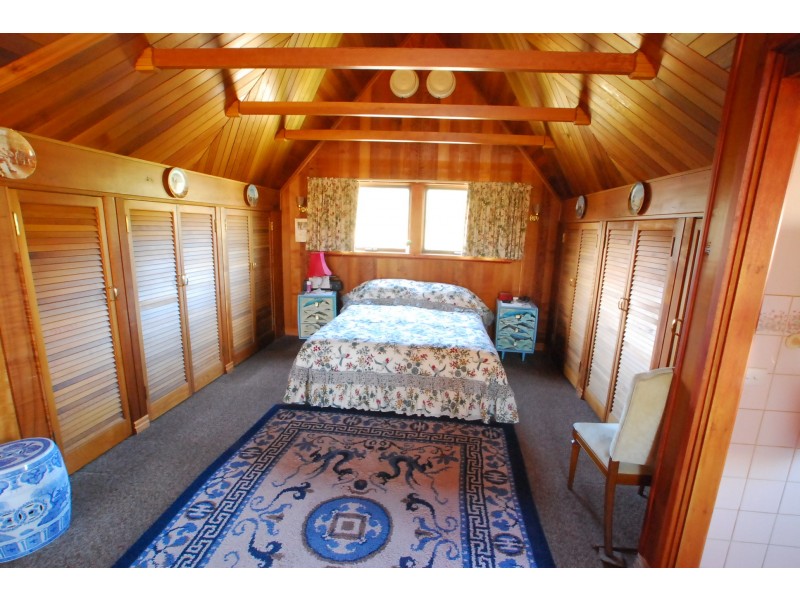 42 Seagull Drive, Loch Sport VIC 3851