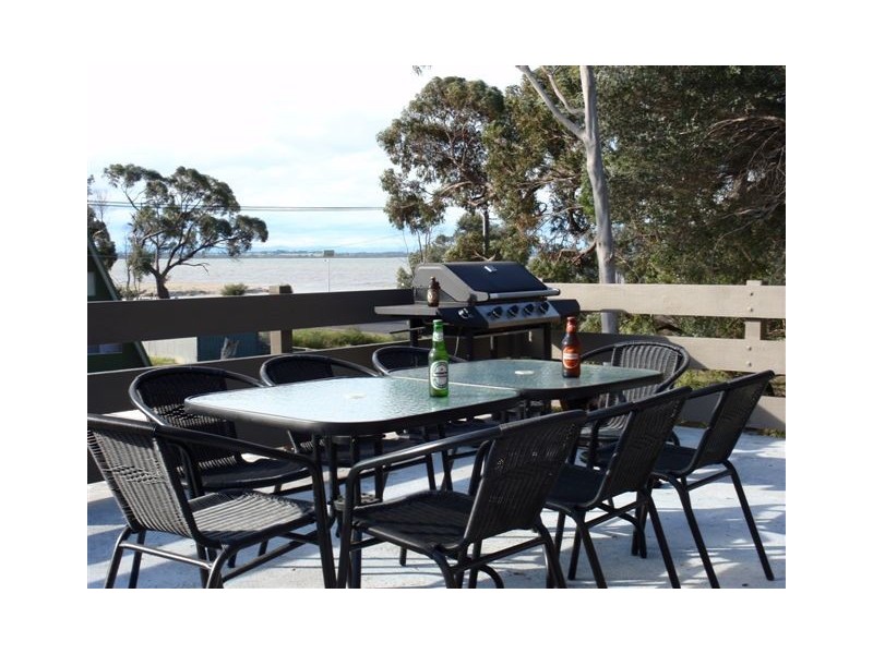 41 Seagull Drive, Loch Sport VIC 3851