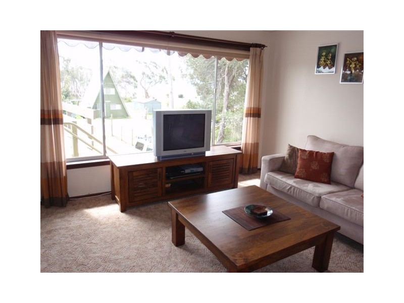 41 Seagull Drive, Loch Sport VIC 3851