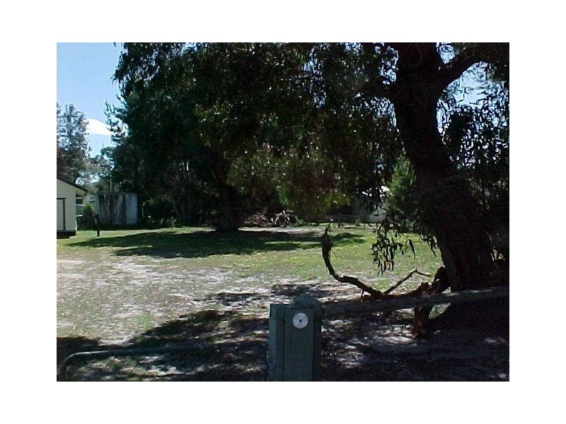 Sanctuary Road, Loch Sport VIC 3851