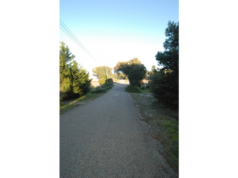 4 Bernadette Avenue, Loch Sport VIC 3851