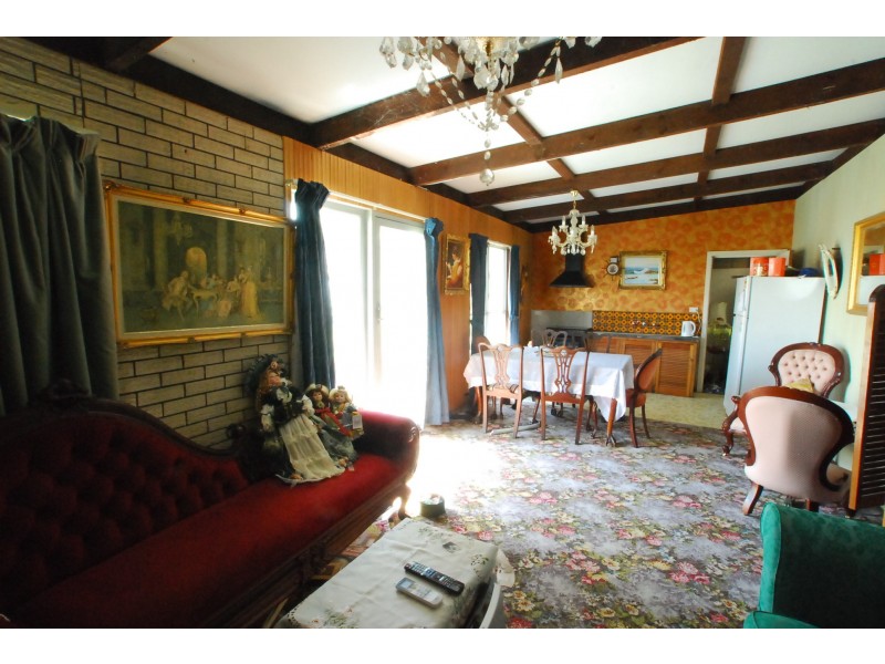 58 Victoria Parade, Loch Sport VIC 3851