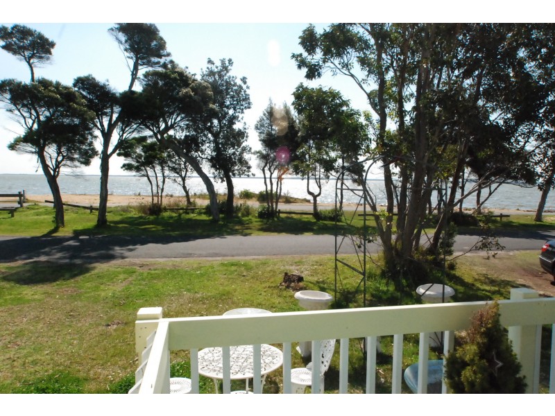 58 Victoria Parade, Loch Sport VIC 3851