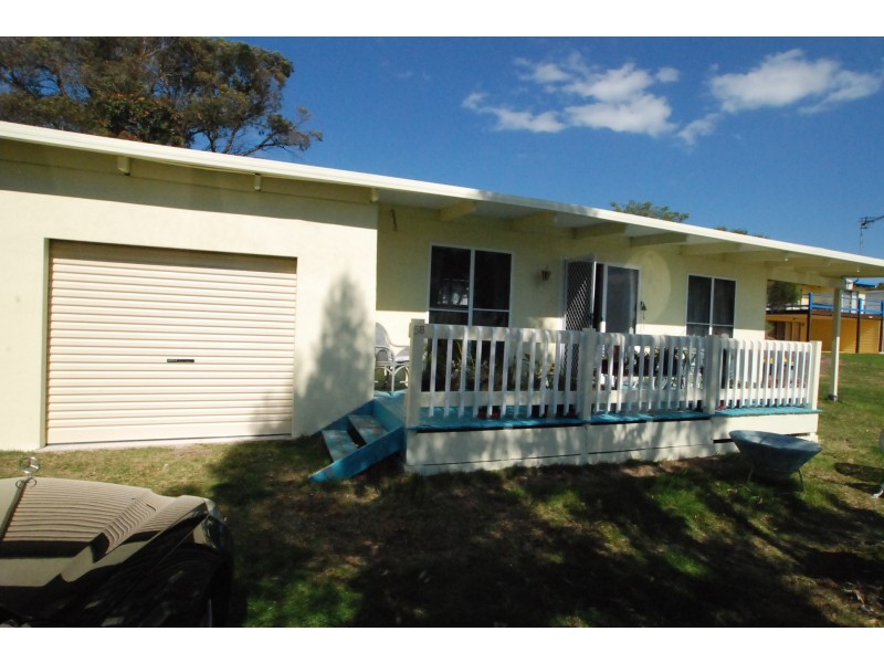 58 Victoria Parade, Loch Sport VIC 3851