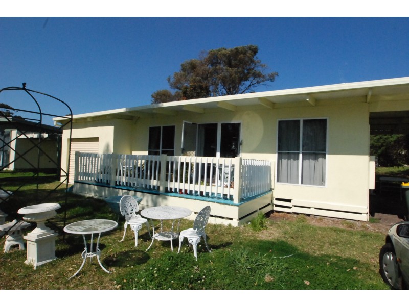 58 Victoria Parade, Loch Sport VIC 3851