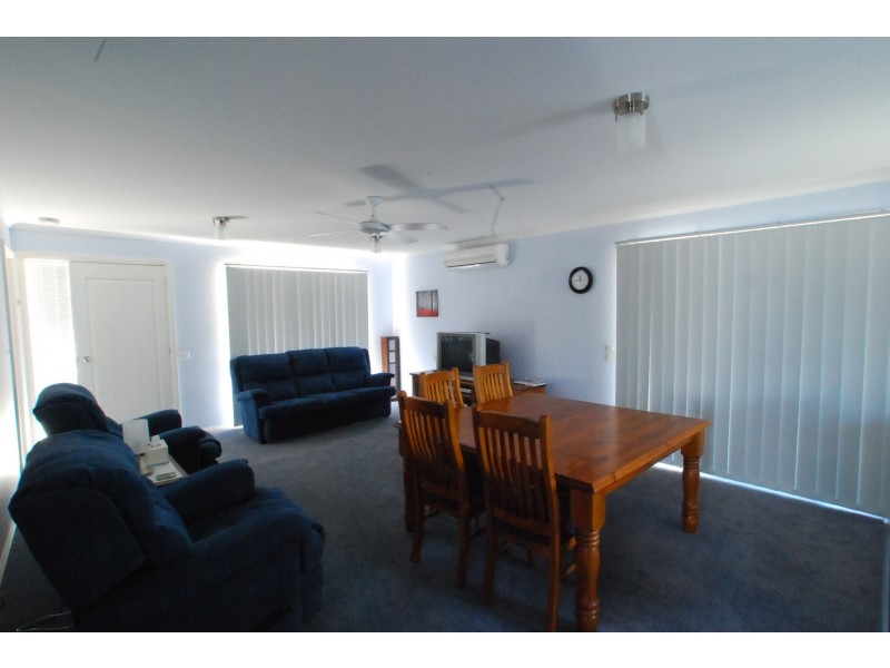 72 Toorak Avenue, Loch Sport VIC 3851