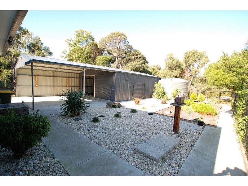 72 Toorak Avenue, Loch Sport VIC 3851