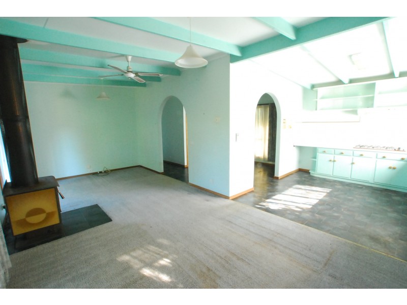 46 Kangaroo Street, Loch Sport VIC 3851