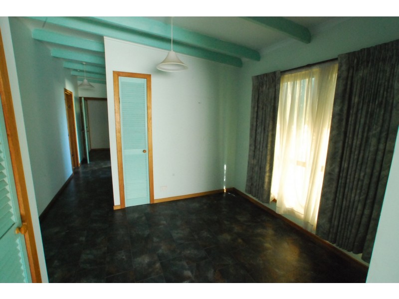 46 Kangaroo Street, Loch Sport VIC 3851