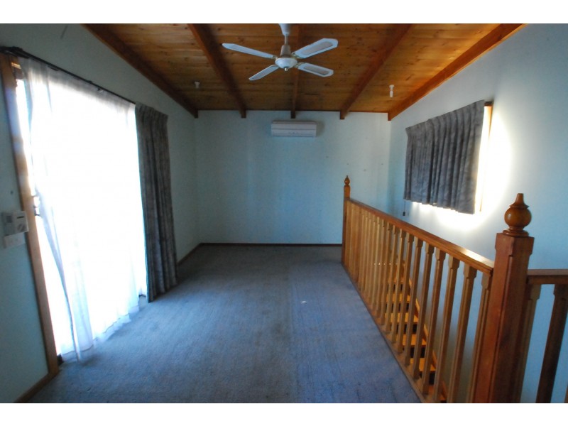 46 Kangaroo Street, Loch Sport VIC 3851