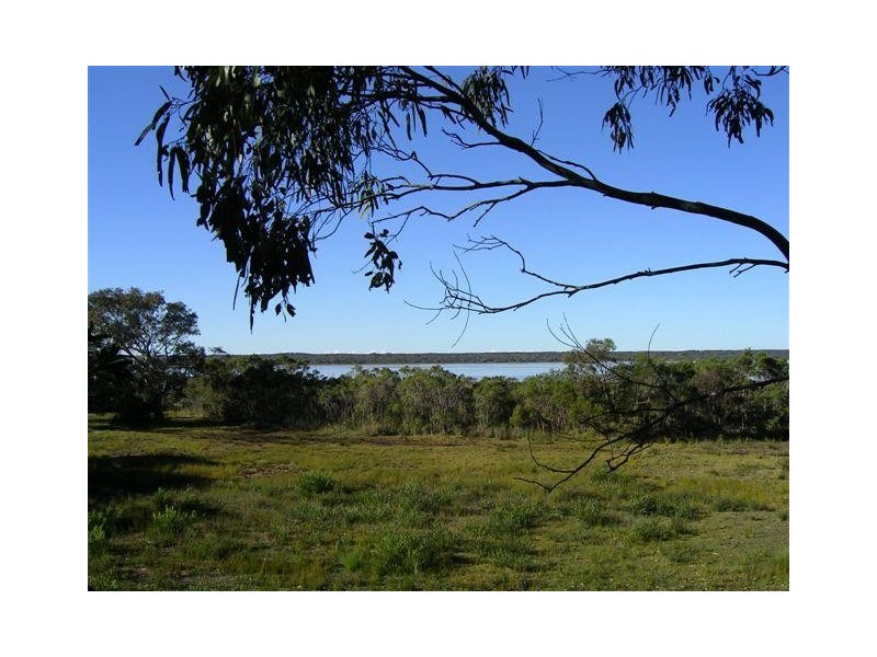 9 Simon Court, Loch Sport VIC 3851