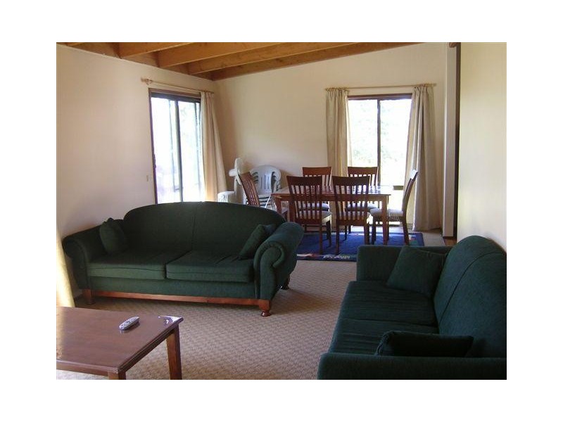 9 Simon Court, Loch Sport VIC 3851