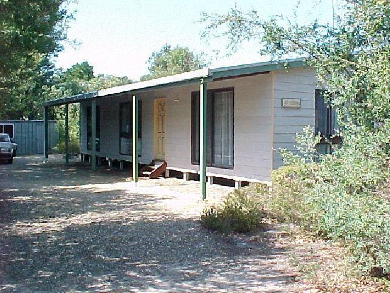 58 Central Avenue, Loch Sport VIC 3851