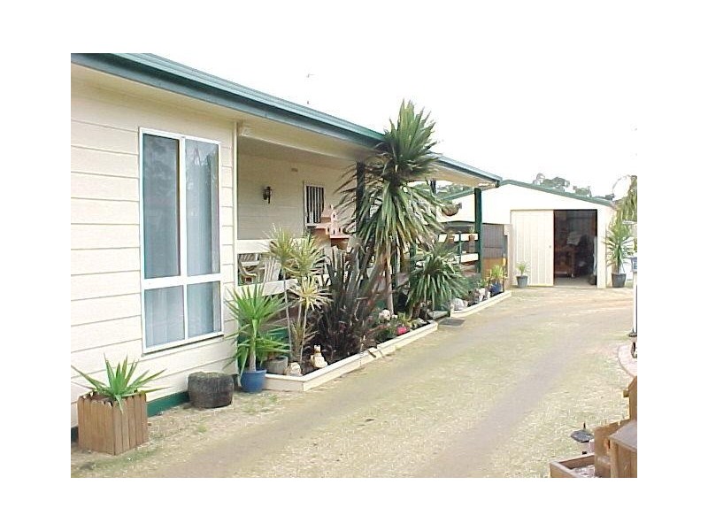 124 National Park Road, Loch Sport VIC 3851