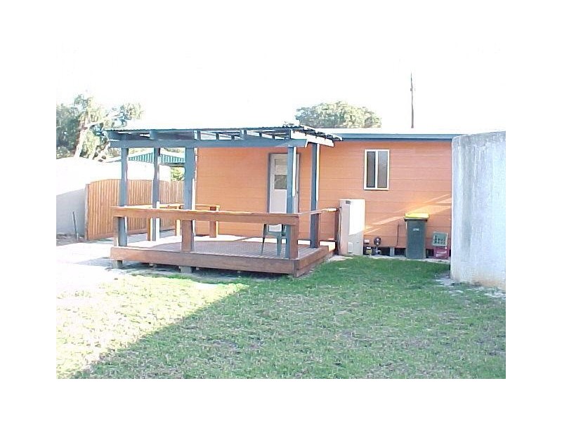 4 Reserve Avenue, Loch Sport VIC 3851