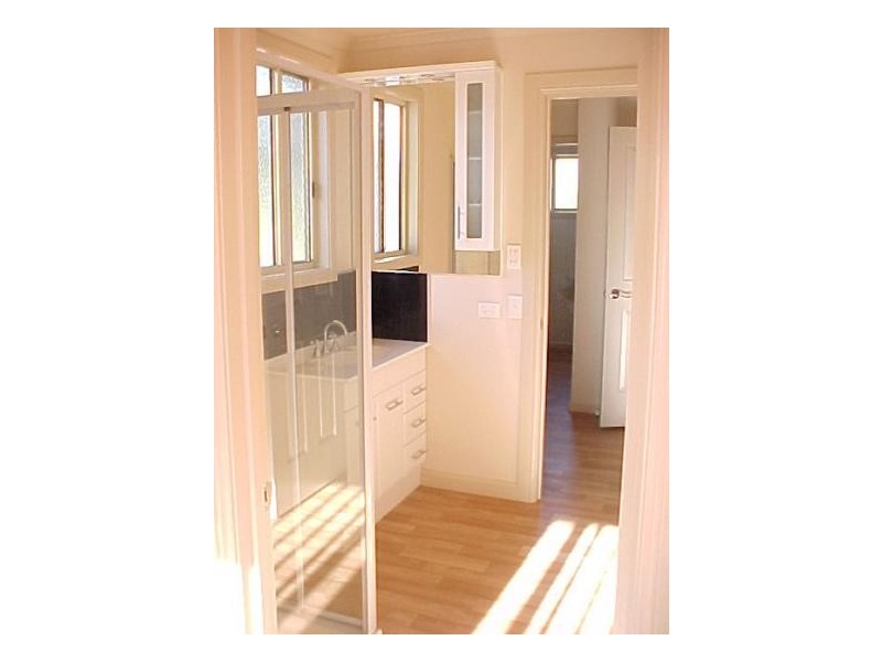 4 Reserve Avenue, Loch Sport VIC 3851