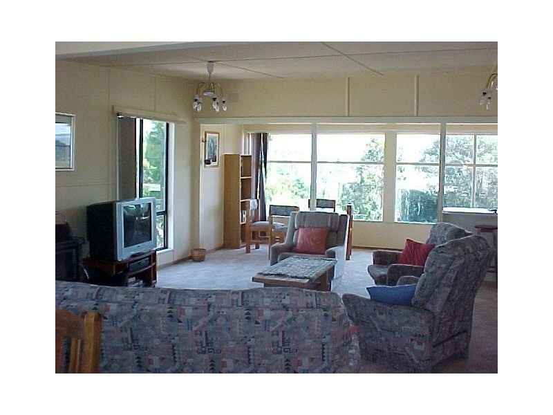 22 Marina Drive, Loch Sport VIC 3851