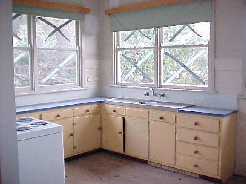 4 White Crescent, Loch Sport VIC 3851