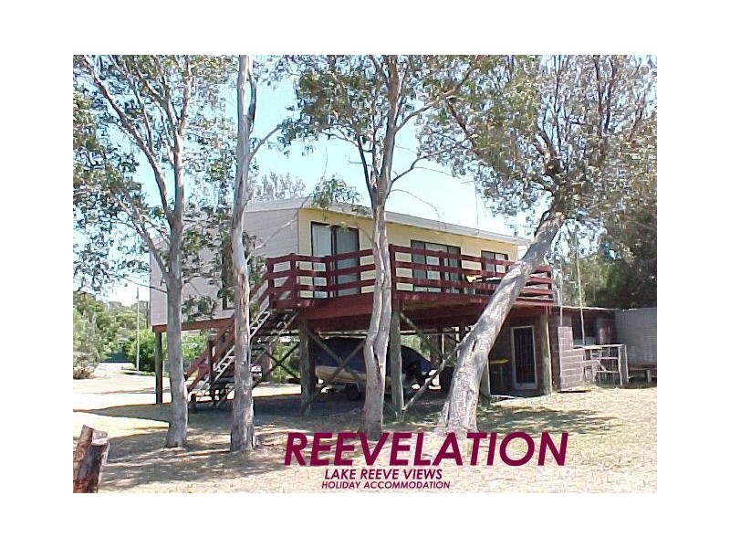 9 Simon Court, Loch Sport VIC 3851