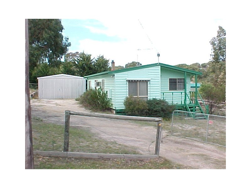 86 Goodlett Avenue, Loch Sport VIC 3851
